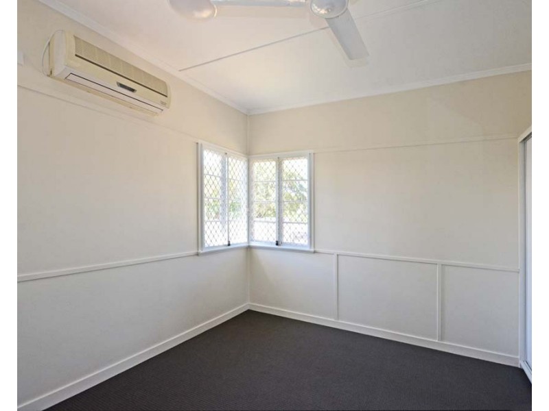 93 Kroombit Street, Biloela QLD 4715