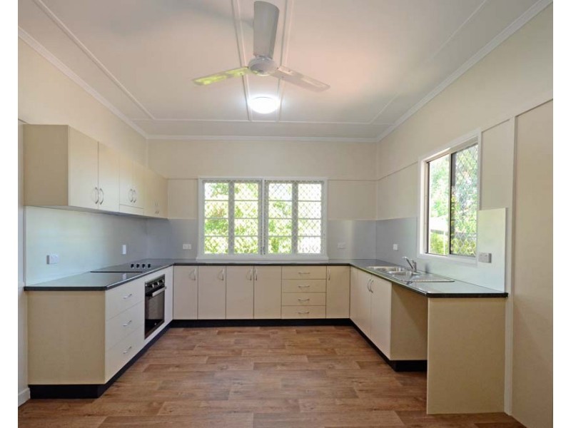 93 Kroombit Street, Biloela QLD 4715