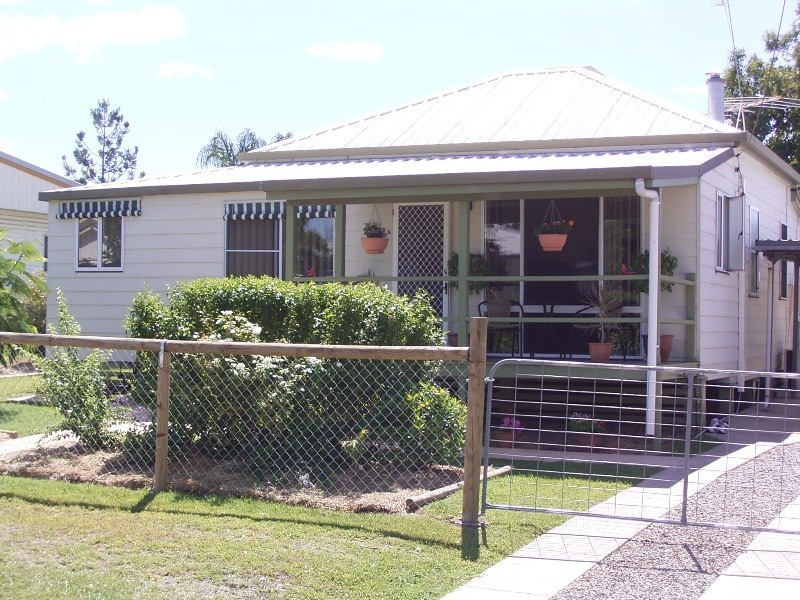 26 Rainbow Street, Biloela QLD 4715