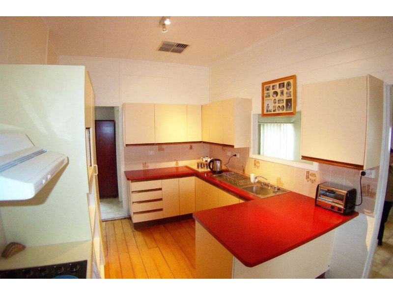 26 Rainbow Street, Biloela QLD 4715