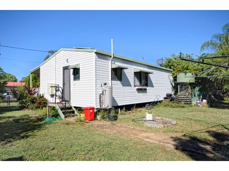 3 Stanley Street, Goovigen QLD 4702