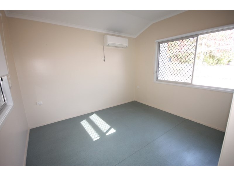 2/1 Woolein Crescent, Biloela QLD 4715