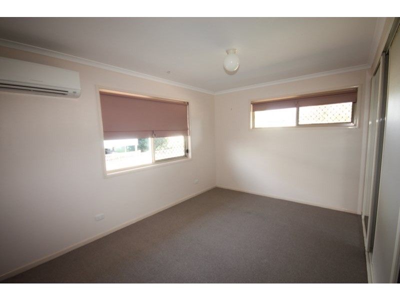 2/7 Prospect Street, Biloela QLD 4715