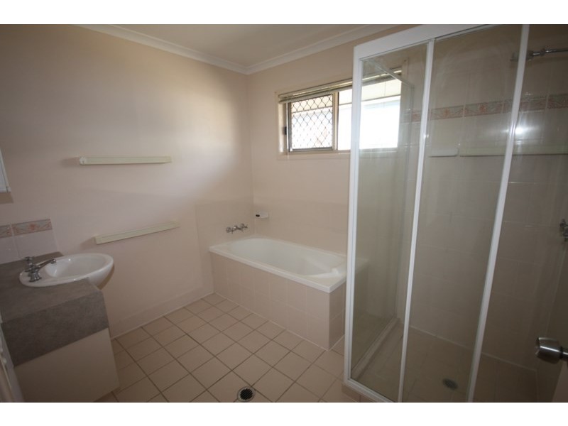 2/7 Prospect Street, Biloela QLD 4715