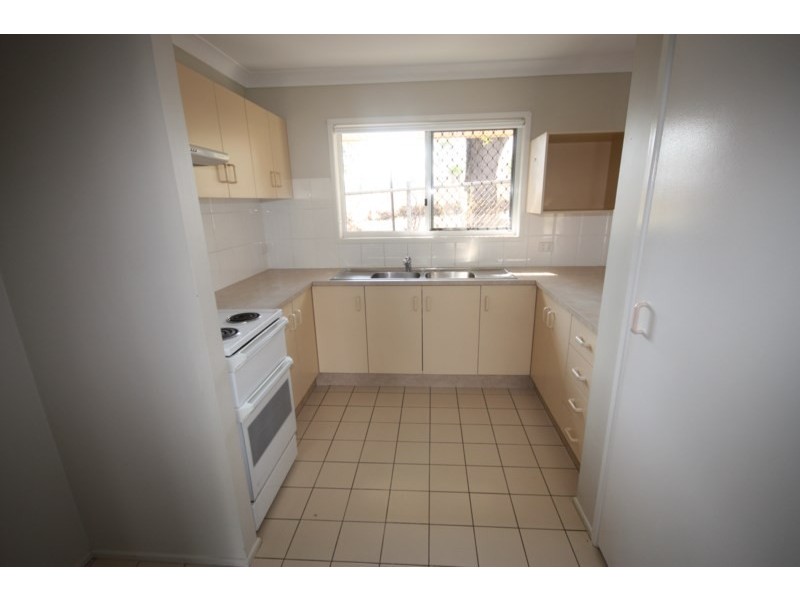 2/8 Archer Street, Biloela QLD 4715