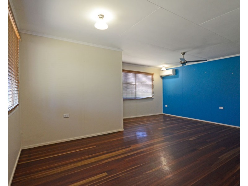 16 Dee Street, Biloela QLD 4715