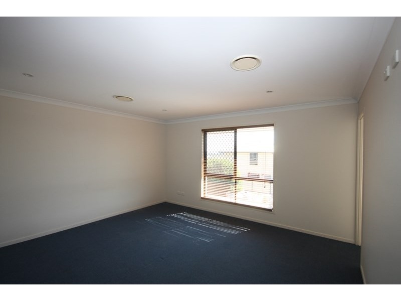 B/2 Harcla Close, Biloela QLD 4715
