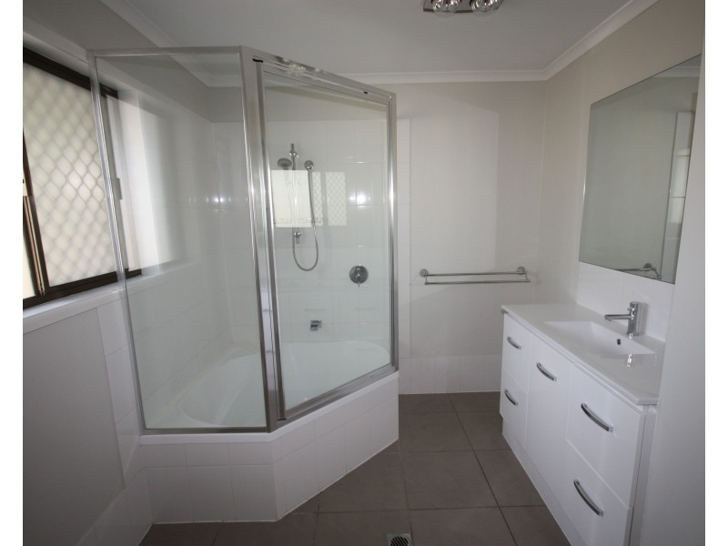 24 Baileys Lane, Biloela QLD 4715