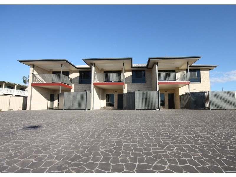 1/1 Halberstater Close, Biloela QLD 4715