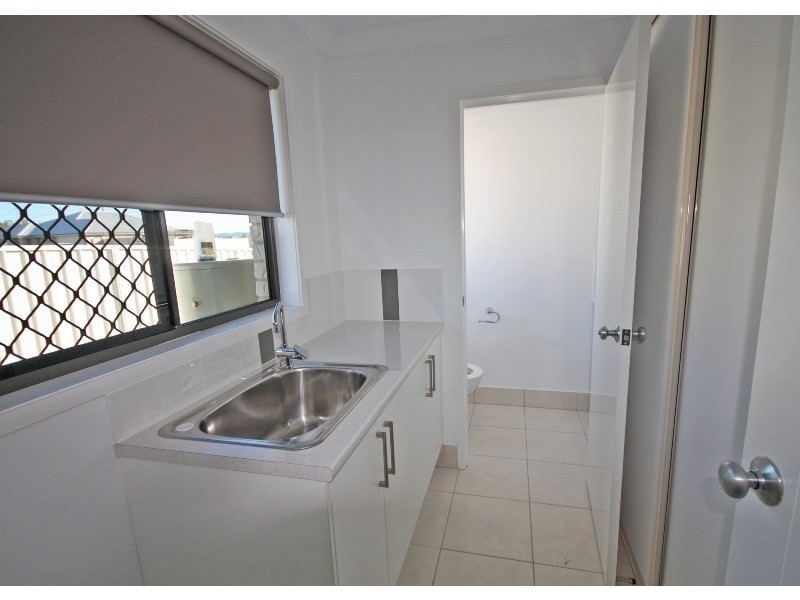 1/1 Halberstater Close, Biloela QLD 4715