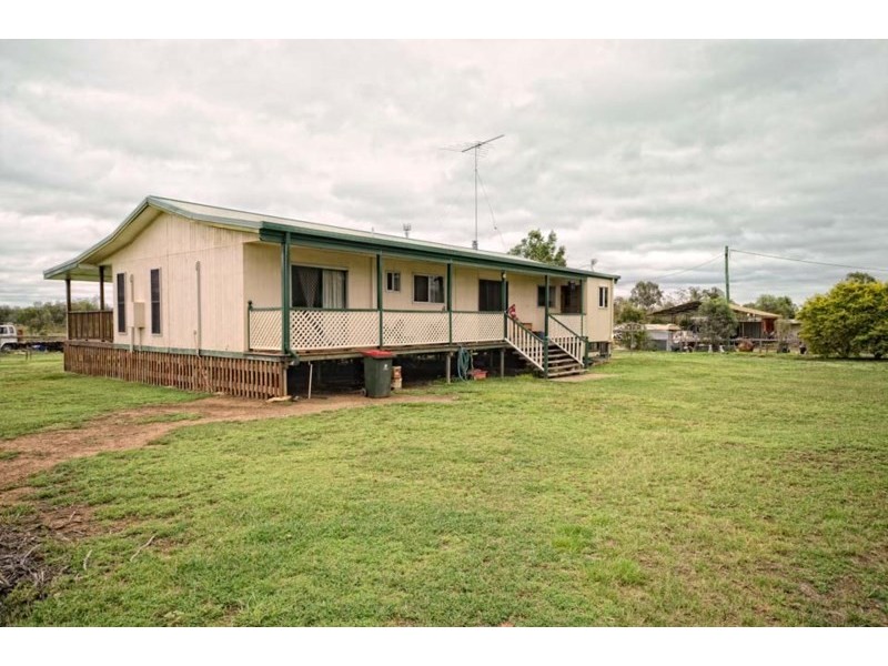 17 Moriarty Street, Banana QLD 4702