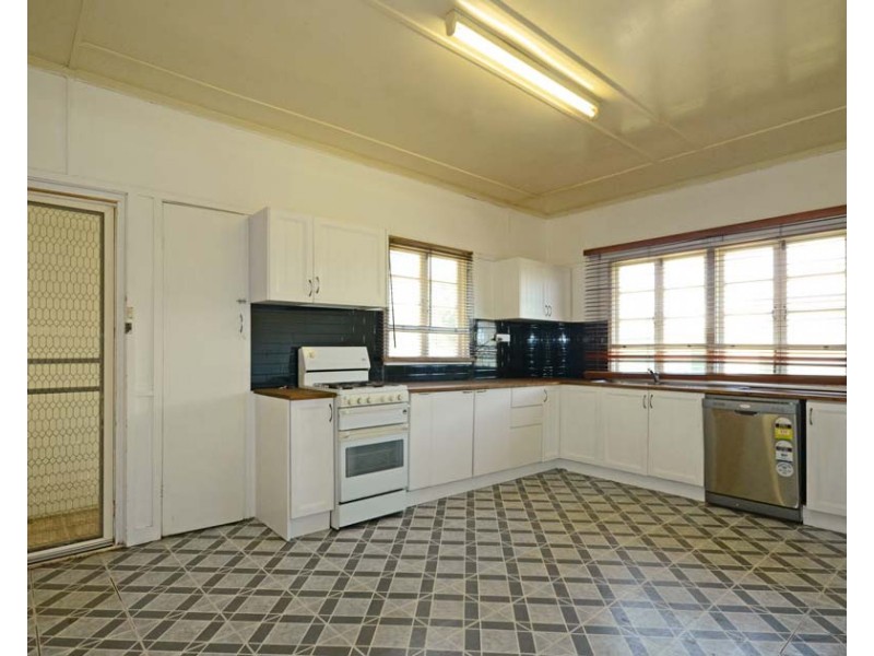 112 Grevillea Street, Biloela QLD 4715