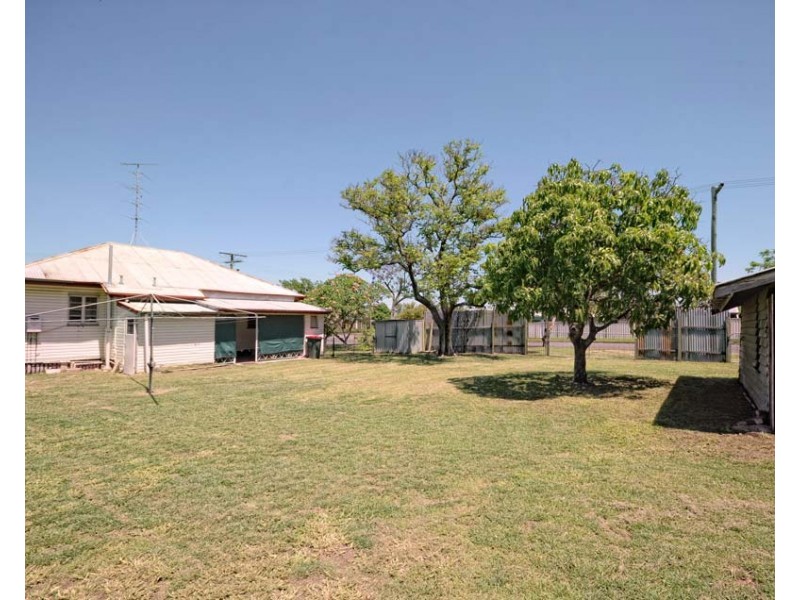 112 Grevillea Street, Biloela QLD 4715