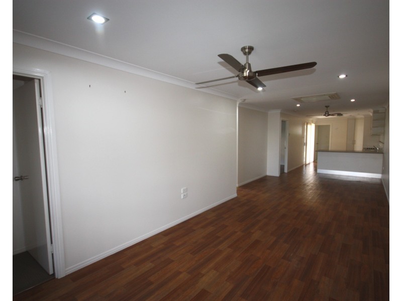 1/25 Kroombit Street, Biloela QLD 4715