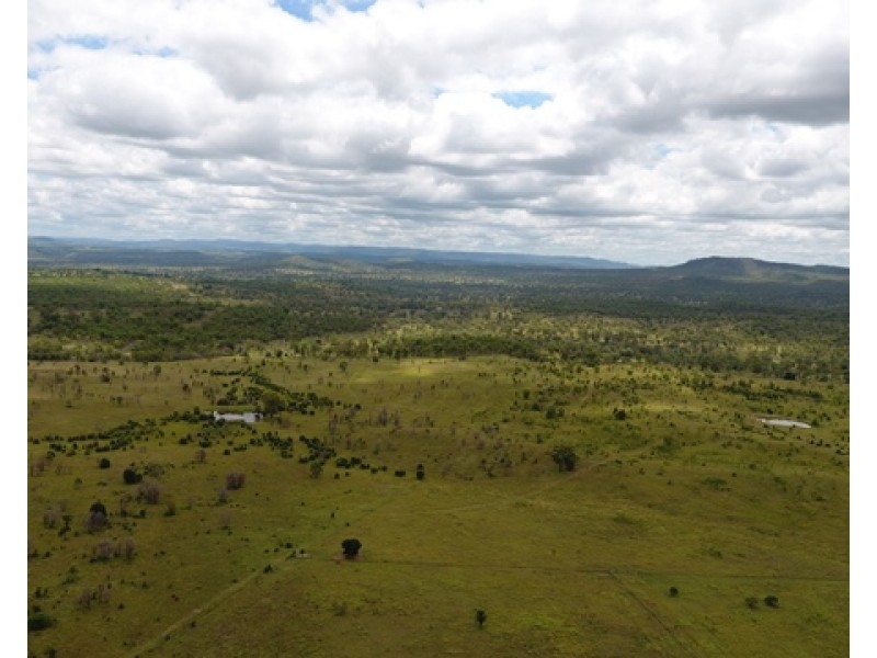 36214 Burnett Highway, Lawgi Dawes QLD 4716