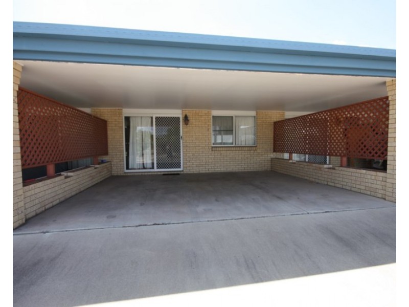 2/16 Woolein Crescent, Biloela QLD 4715