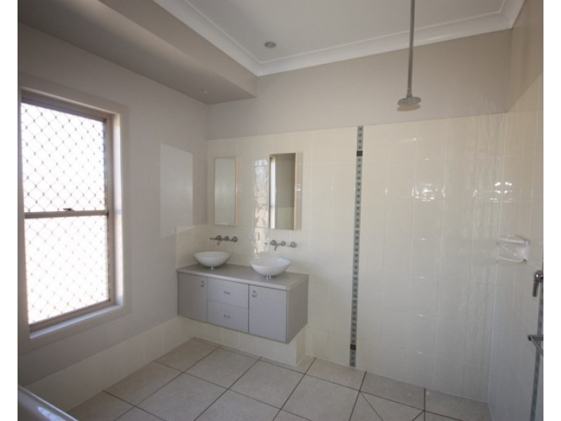 904 Alexandra Avenue, Biloela QLD 4715