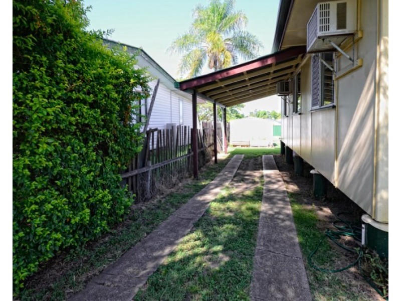 109 Kroombit Street, Biloela QLD 4715