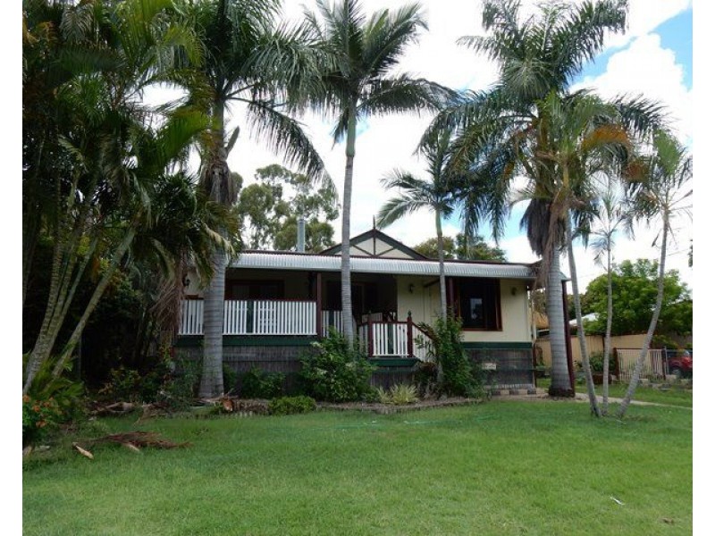 34 Nobbs Street, Moura QLD 4718