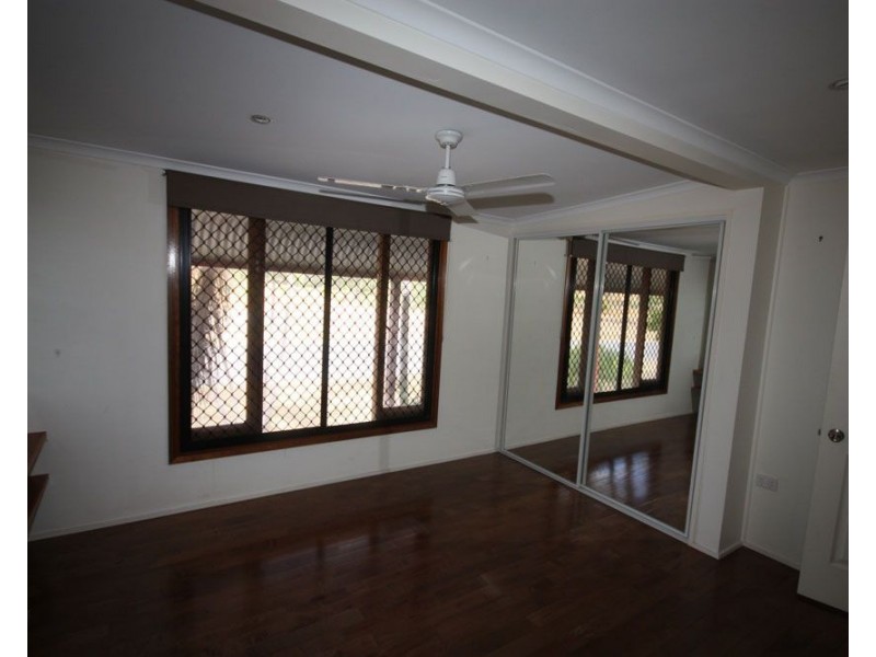 34 Nobbs Street, Moura QLD 4718
