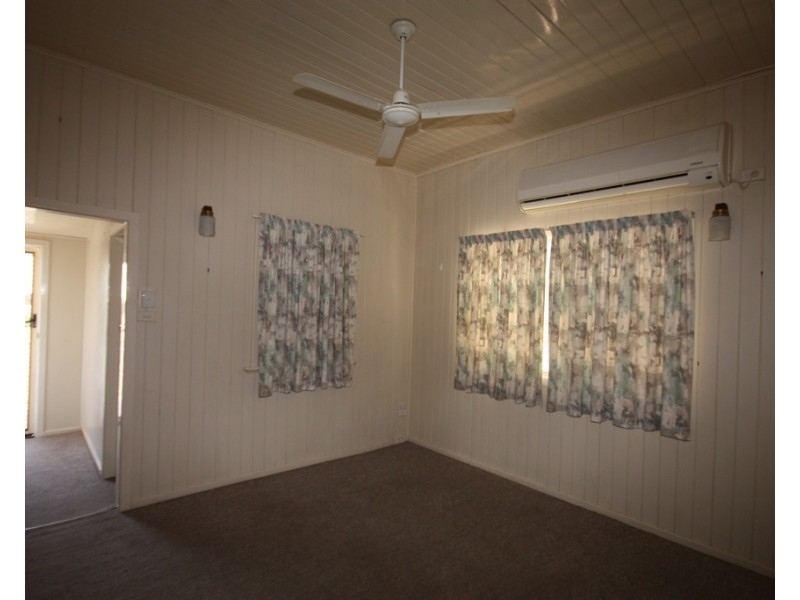 38 Kroombit Street, Biloela QLD 4715