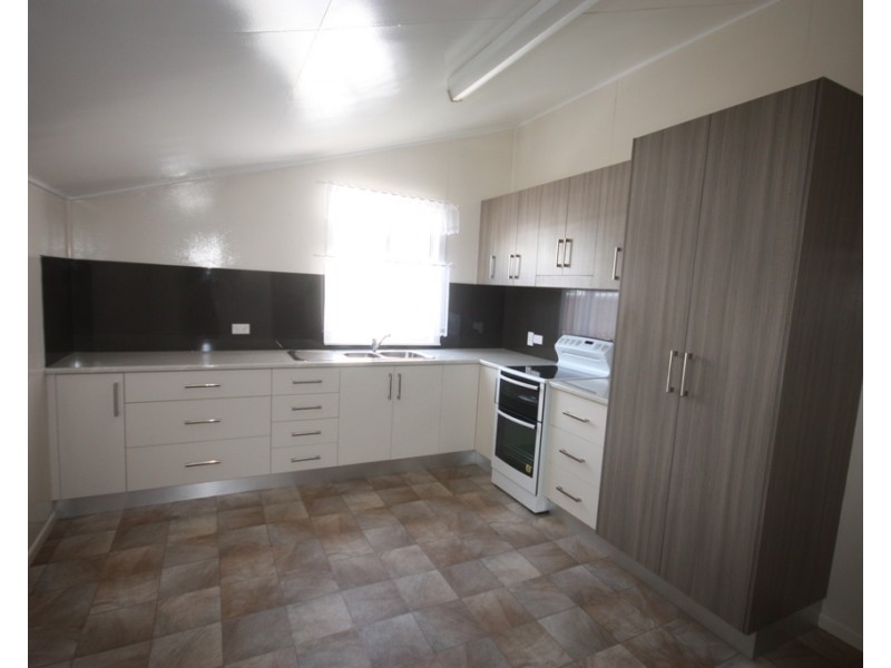 38 Kroombit Street, Biloela QLD 4715