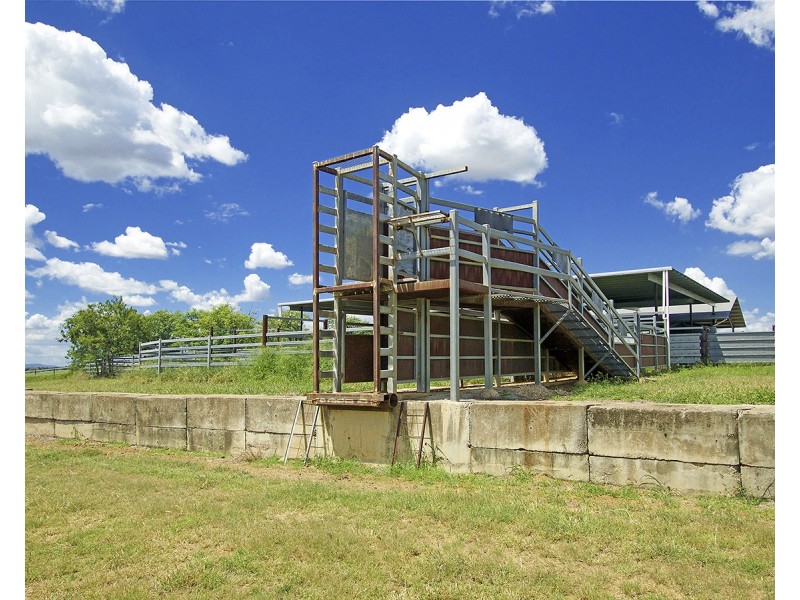 “Comanche”1820 Comanche Road, Glenroy QLD 4702