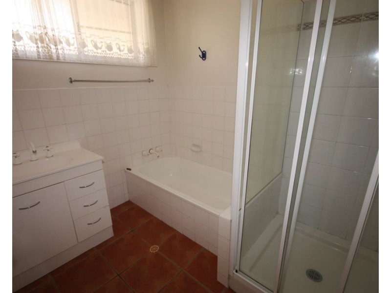 15 Lawrence Street, Biloela QLD 4715