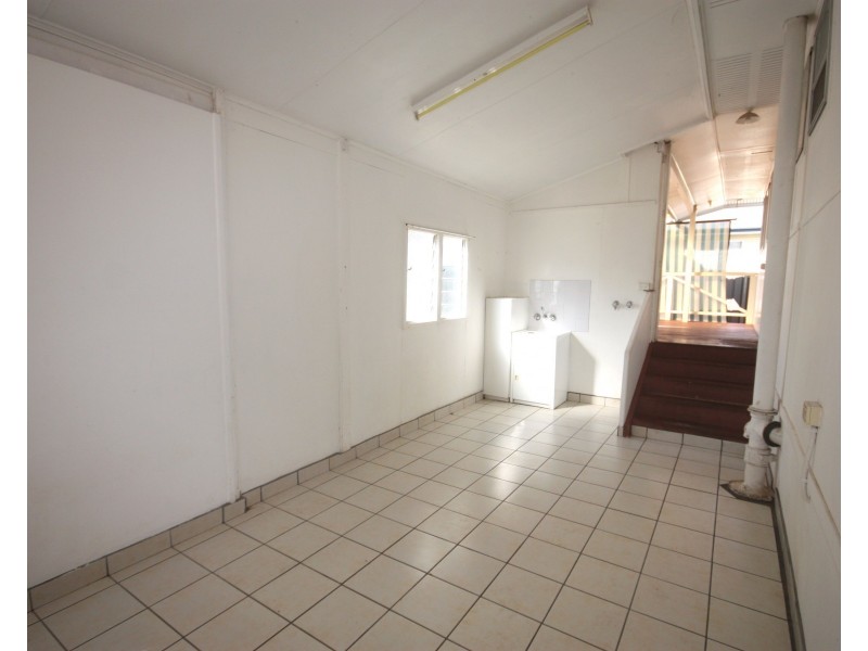 10 Castle Street, Biloela QLD 4715