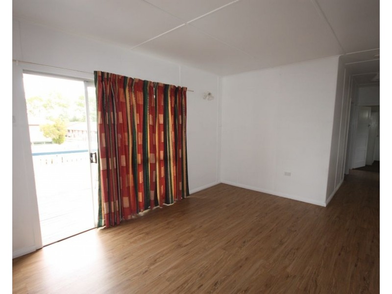 64 Bell Street, Biloela QLD 4715