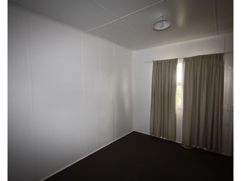 64 Bell Street, Biloela QLD 4715