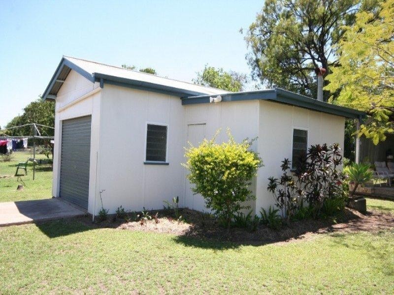 112 Kroombit Street, Biloela QLD 4715