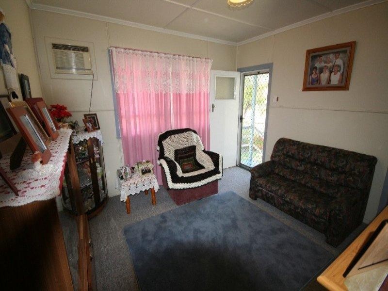 112 Kroombit Street, Biloela QLD 4715