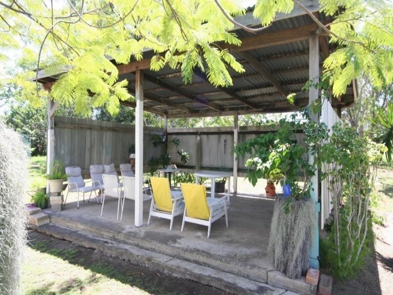 112 Kroombit Street, Biloela QLD 4715