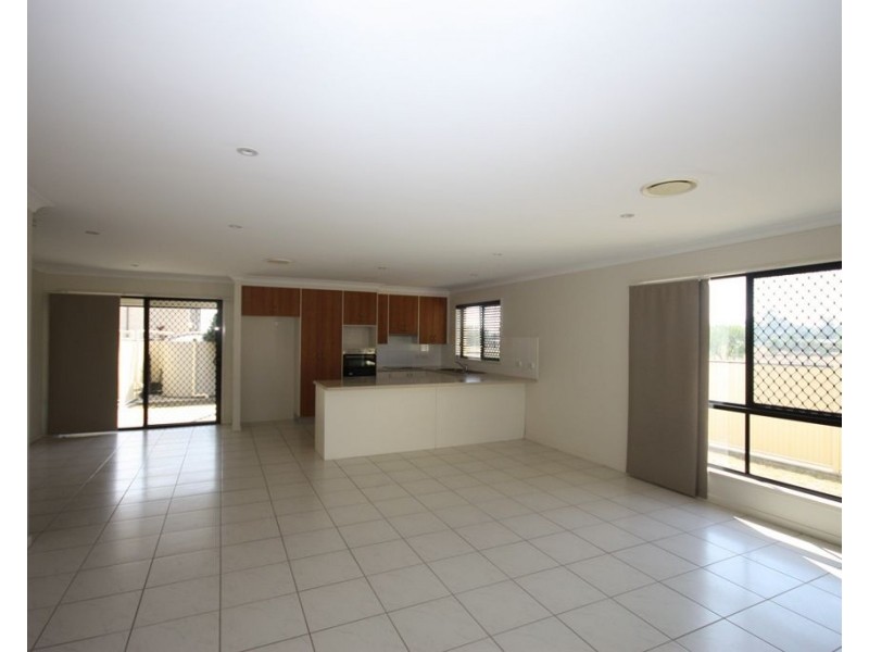 B/2 Harcla Close, Biloela QLD 4715