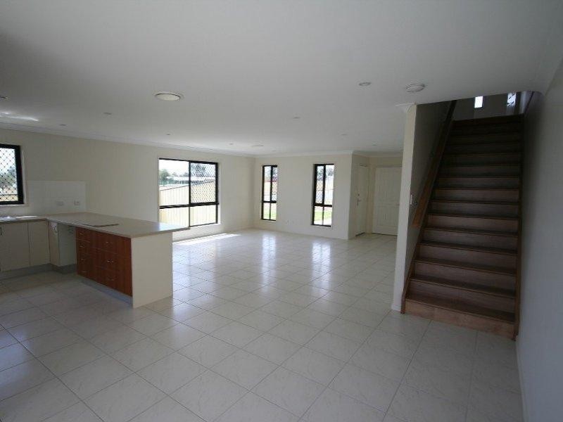B/2 Harcla Close, Biloela QLD 4715
