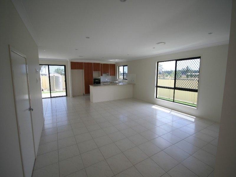 B/2 Harcla Close, Biloela QLD 4715