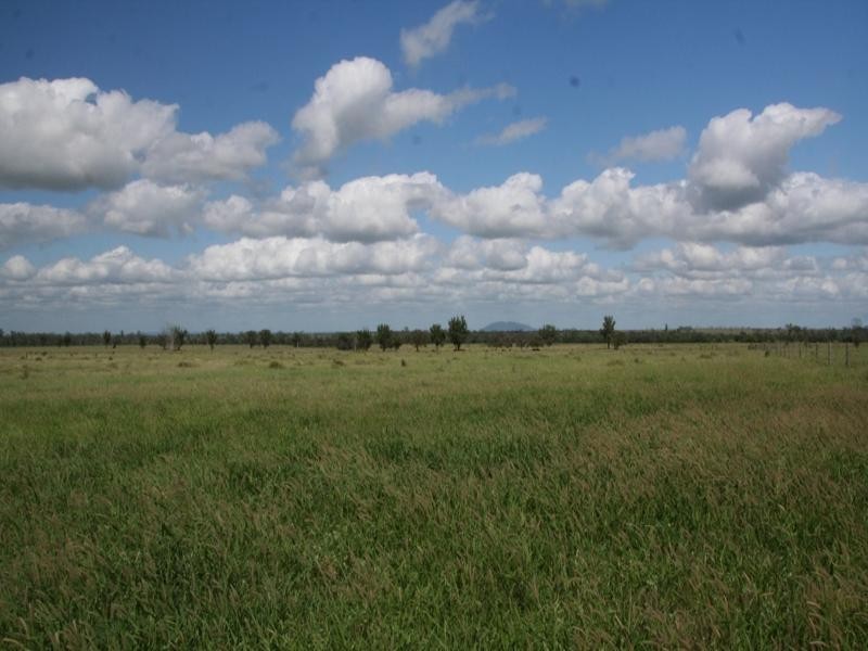 620 Fairview Road, Banana QLD 4702