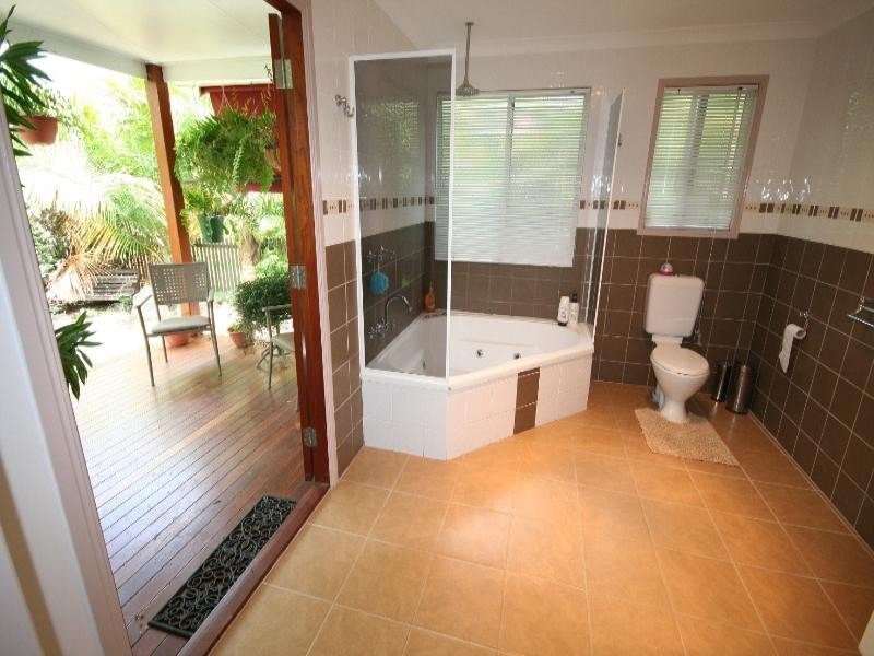 98 Kariboe Street, Biloela QLD 4715