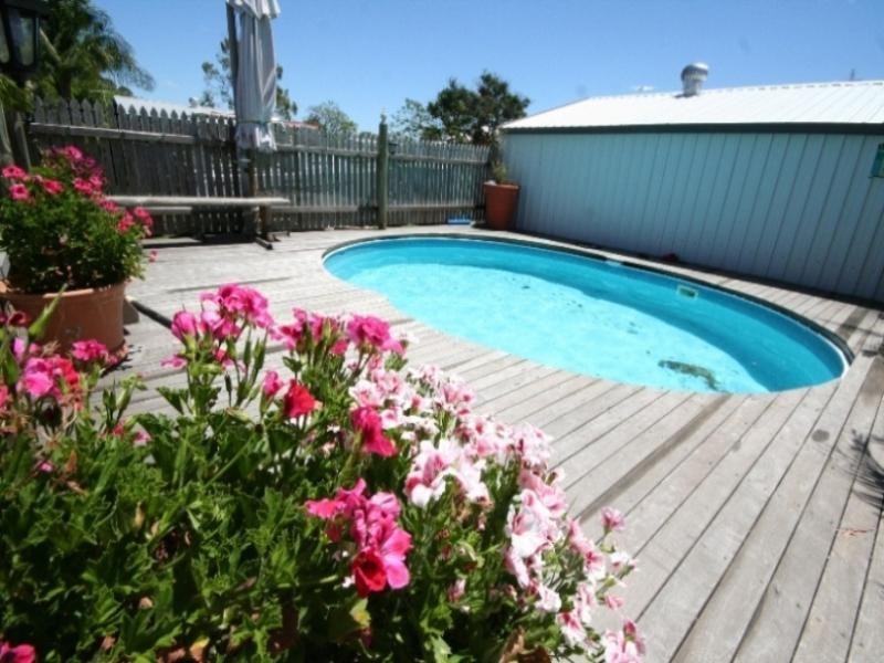 98 Kariboe Street, Biloela QLD 4715