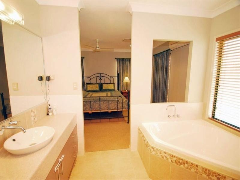 12 Ebony Way, Biloela QLD 4715