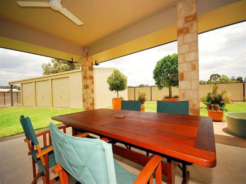 12 Ebony Way, Biloela QLD 4715