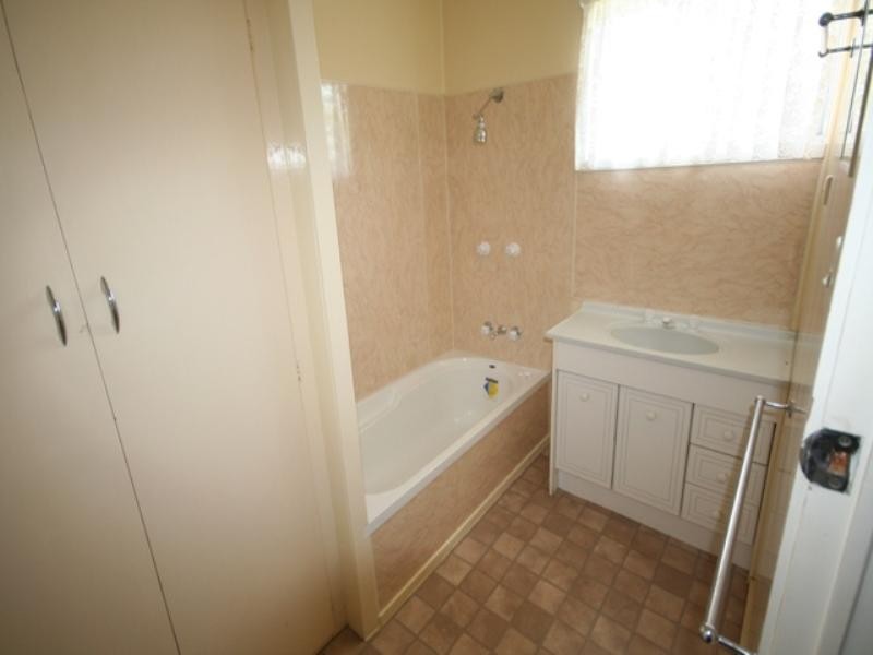 49 Burnett Highway, Biloela QLD 4715