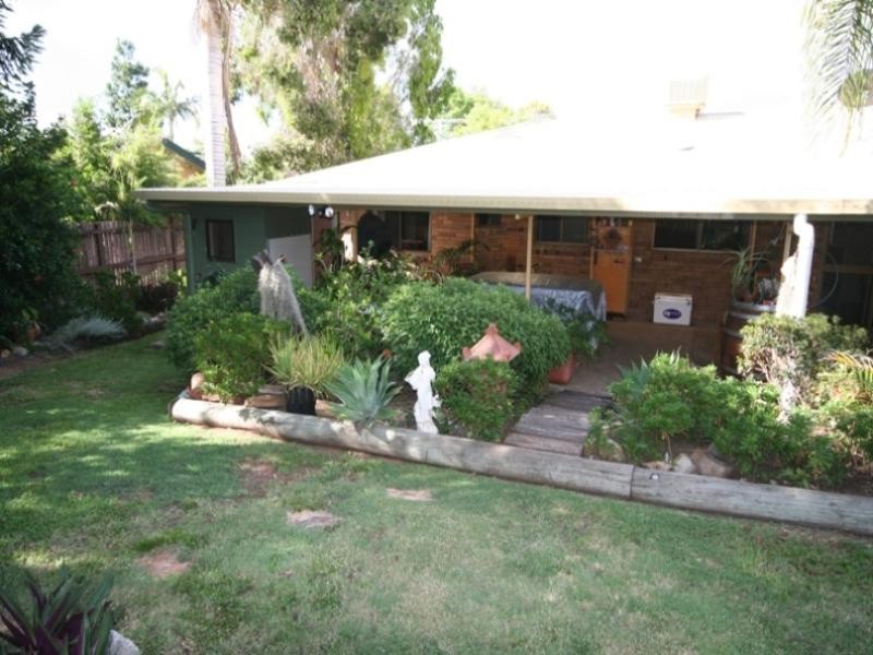 27 Lawrence Street, Biloela QLD 4715