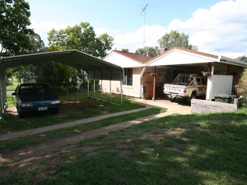 13 Lawrence Street, Biloela QLD 4715