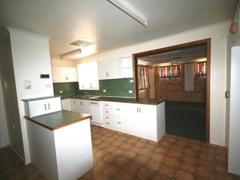 13 Lawrence Street, Biloela QLD 4715