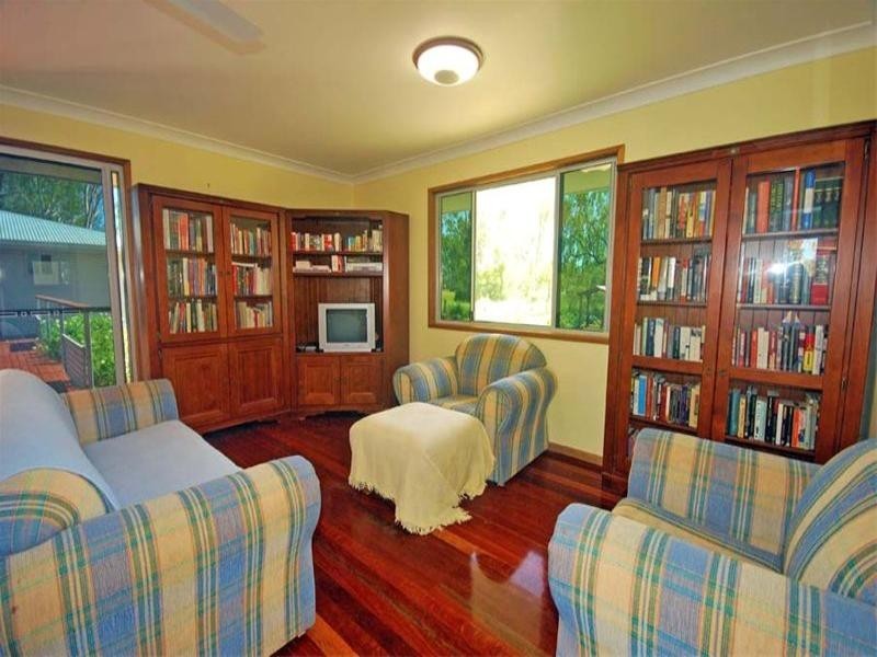 561 Halls Road, Thangool QLD 4716