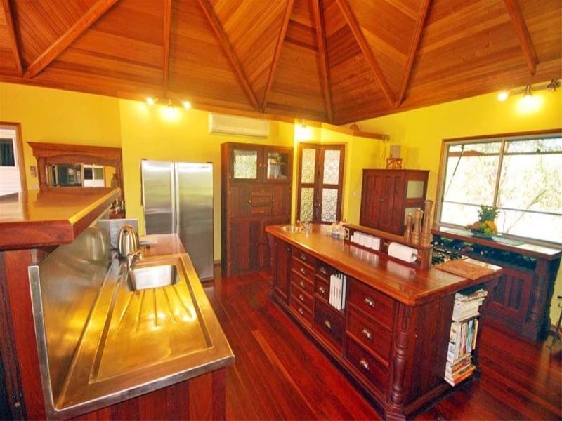 561 Halls Road, Thangool QLD 4716