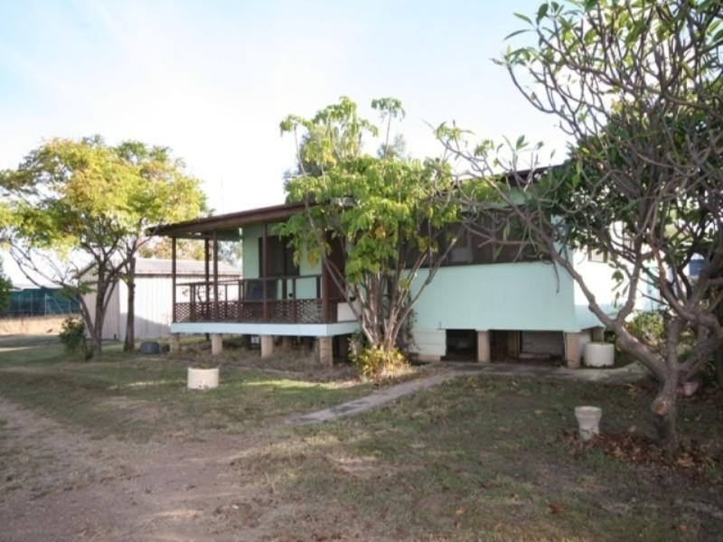 6 Raedon Street, Biloela QLD 4715