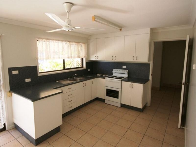 17 Lawrence Street, Biloela QLD 4715